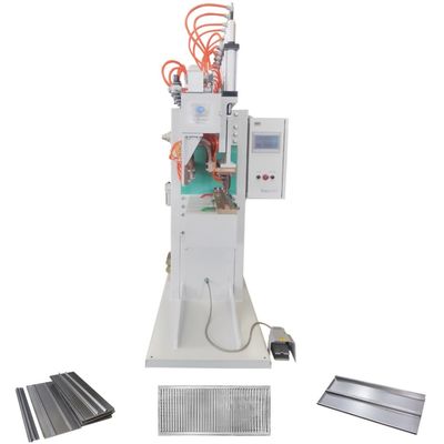 Un buon prezzo. Saldatrice a punti di metallo in lamiera di acciaio inossidabile in linea