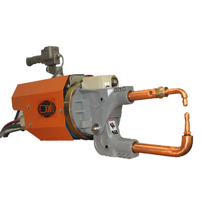 Un buon prezzo. Saldatore a punti automatico Automated Welding Machine di CC del corpo del carbonio dell'automobile portatile in linea