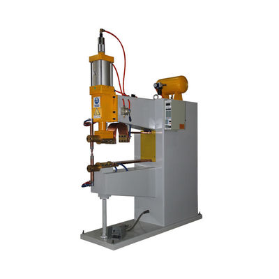 Un buon prezzo. Macchina pneumatica della saldatura a punti del singolo dado della testa 38KVA automatica in linea