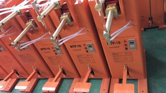 Un buon prezzo. Gli elettrodi di rame giranti della saldatura a punti forniscono di punta la certificazione materiale di iso in linea