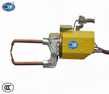 Un buon prezzo. Macchina portatile della saldatura a punti 15KVA, saldatore a punti raffreddato ad acqua 220volt in linea