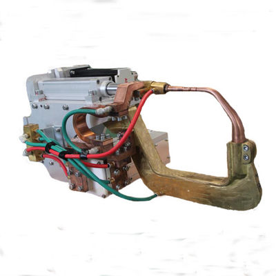 Un buon prezzo. Macchina della saldatura a punti della pistola del servomotore, pistola di saldatura del punto 100KVA in linea
