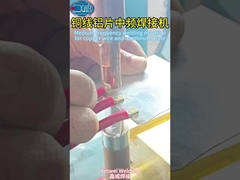 Saldatura di filo di rame e piastra di alluminio con macchina di saldatura stazionaria a punto e a proiezione