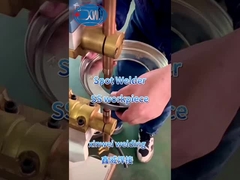 Saldatura di pezzi di acciaio inossidabile con saldatore stazionario